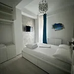 Apartment Ini Azimuth *