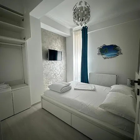Apartman Ini Azimuth *